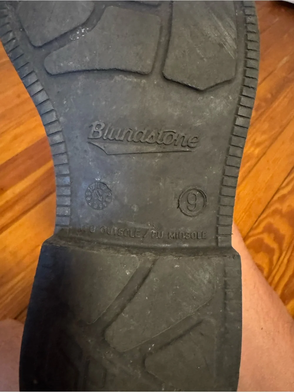 Blundstone Black Leather Chelsea Ankle Boots